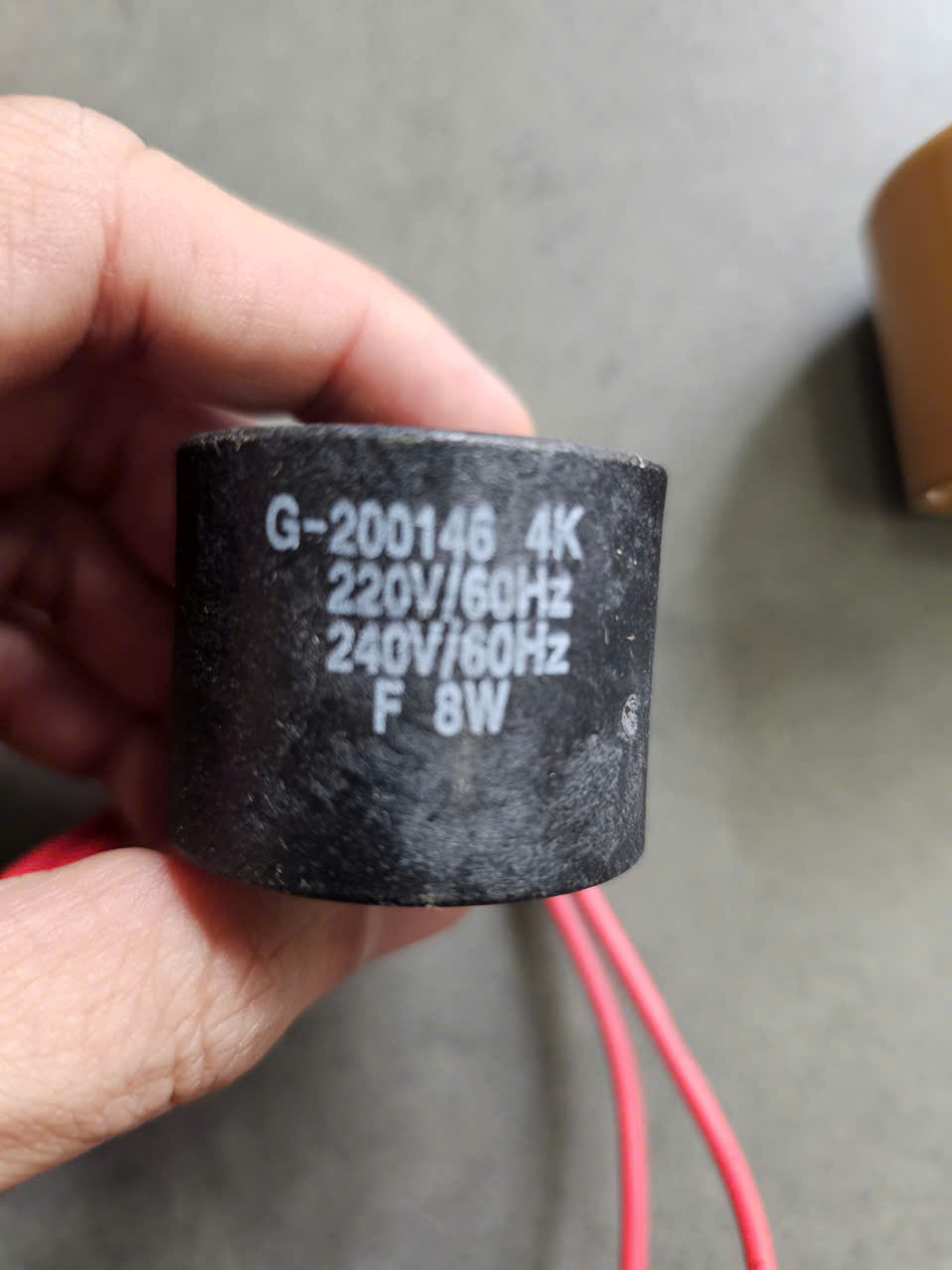 G-200146-4K coil 220VAC 60 hz Parker