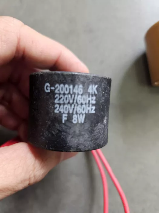 G-200146-4K coil 220VAC 60 hz Parker