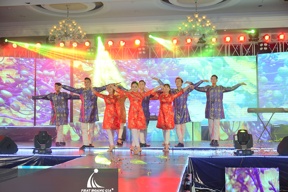 cung cấp vũ đoàn