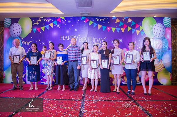 lễ kỉ niệm 12 năm thành lập abc