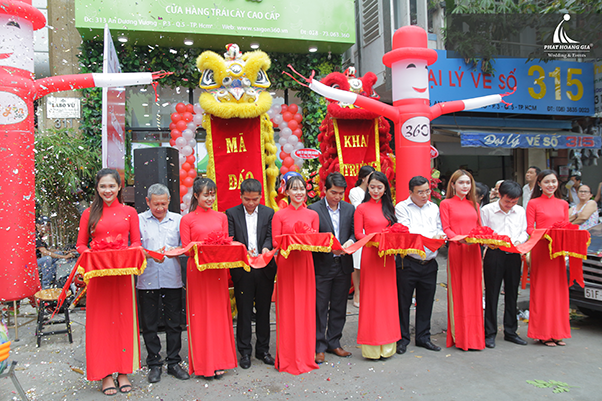 khai trương cửa hàng trái cây 360