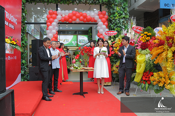 khai trương cửa hàng trái cây 360