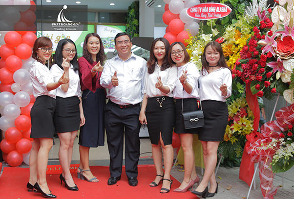 khai trương cửa hàng trái cây 360