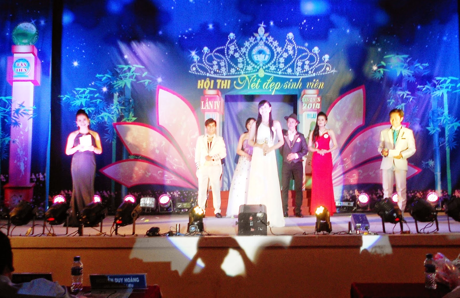 Tổ Chức Biểu Diễn Nghệ Thuật