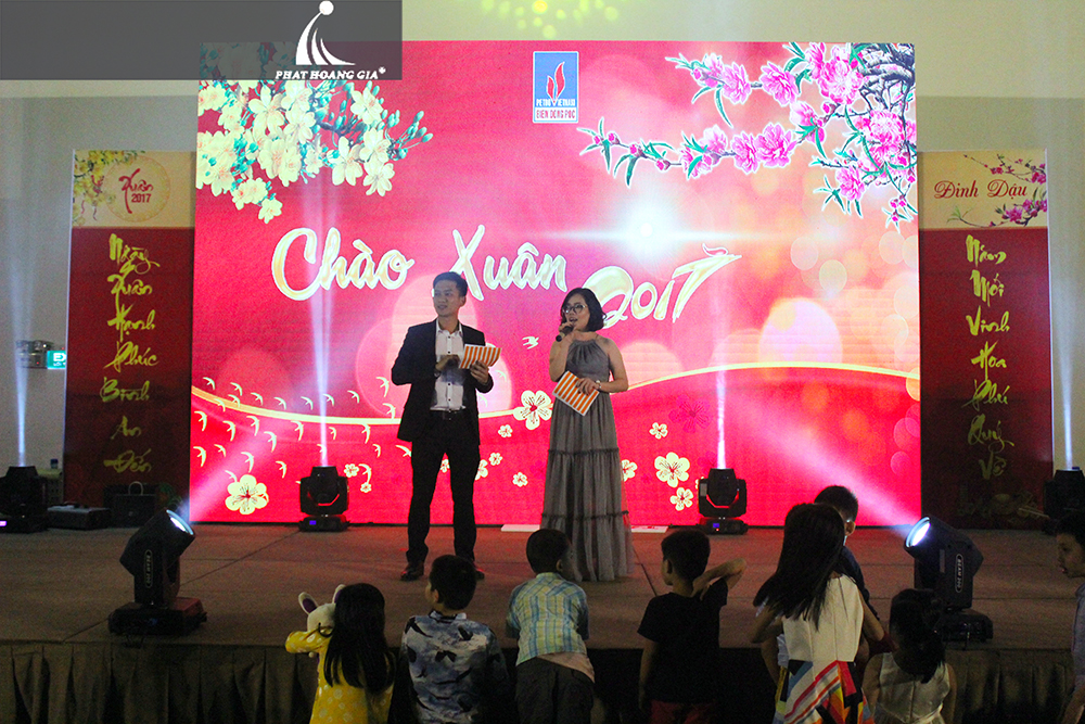 tổ chức tiệc tất niên tân niên 2