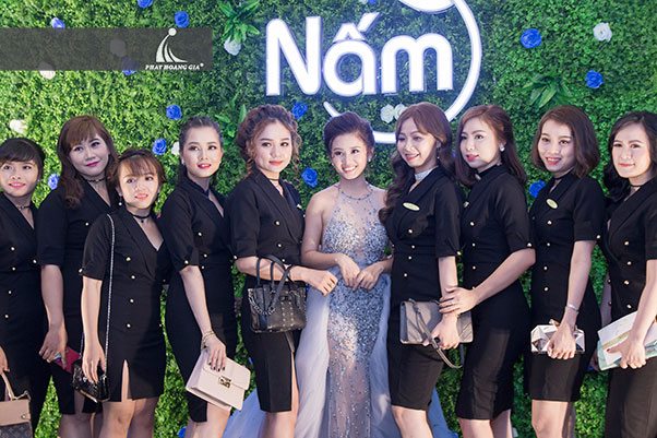 hội thảo công ty mỹ phẩm hoài thương organic 1