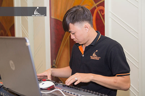 hội thảo công ty mỹ phẩm hoài thương organic 39