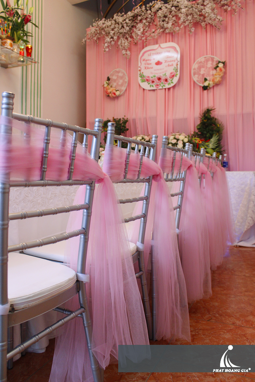 trang trí lễ gia tiên tông hồng 7