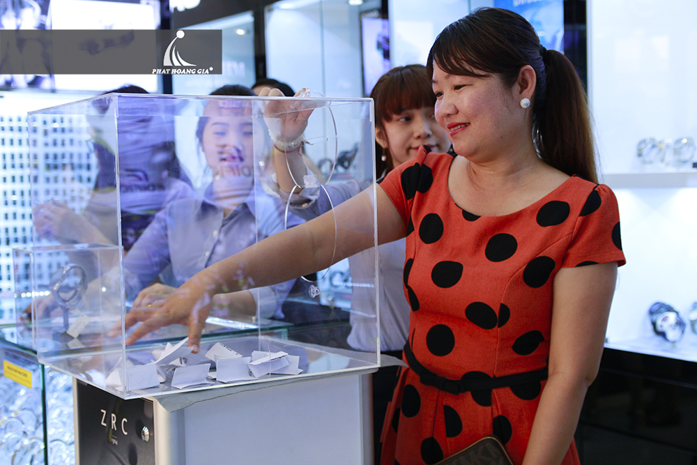 khai trương đồng hồ ctime 19