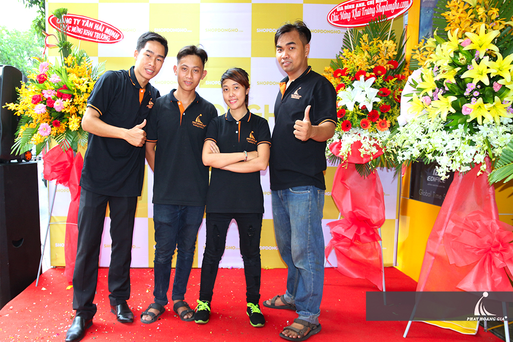 khai trương đồng hồ ctime 32