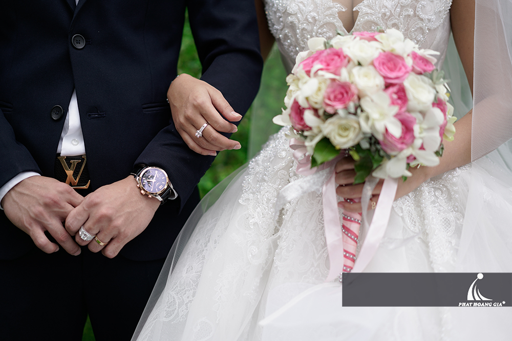 trang trí lễ gia tiên tone hồng 17