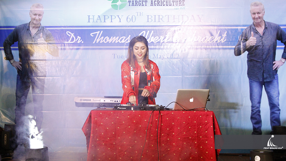 tổ chức tiệc sinh nhật trọn gói 18