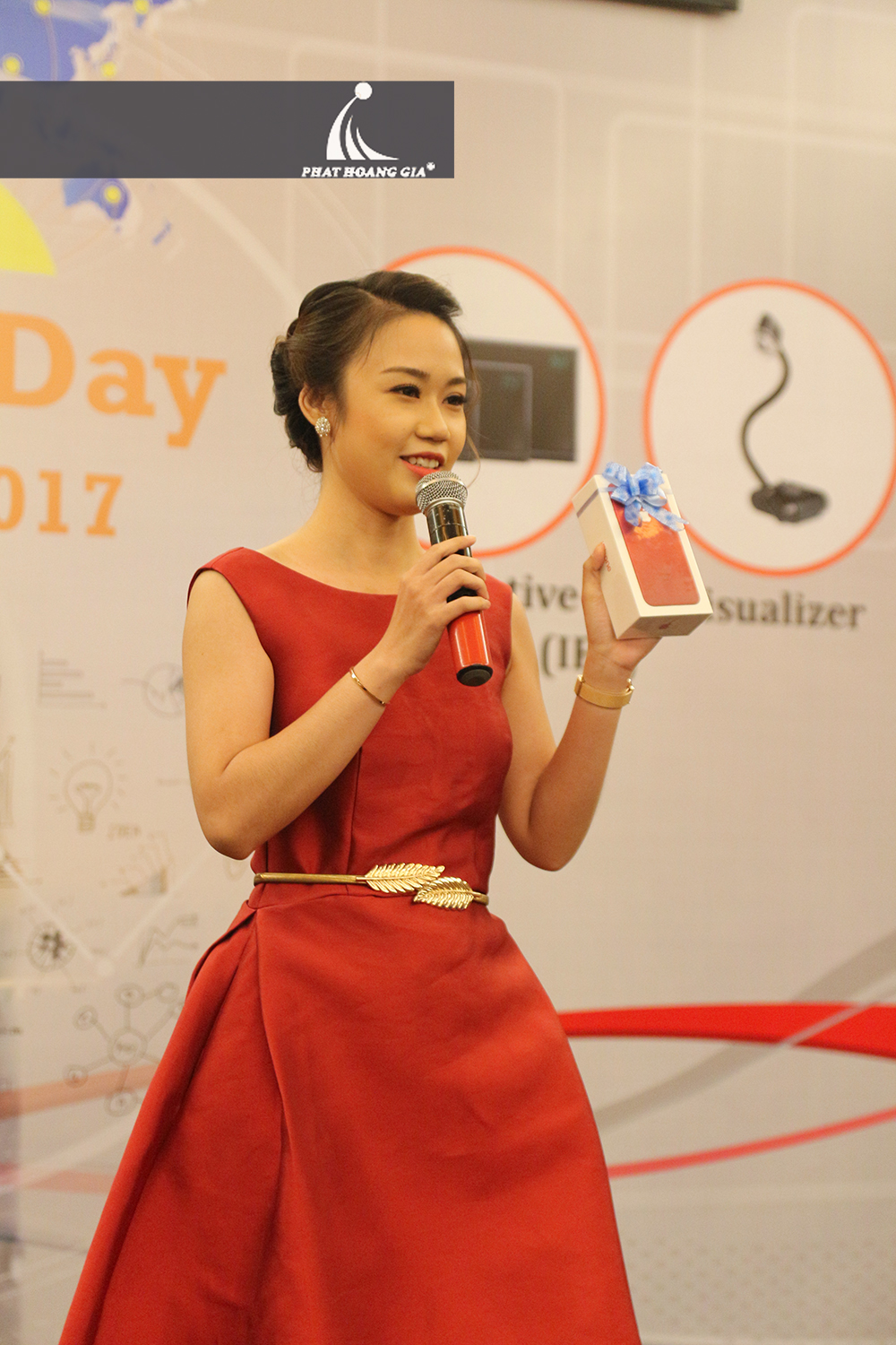 tổ chức hội thảo công ty aver 26