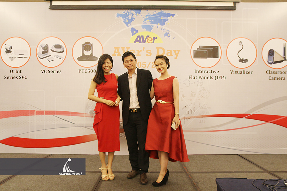 tổ chức hội thảo công ty aver 27