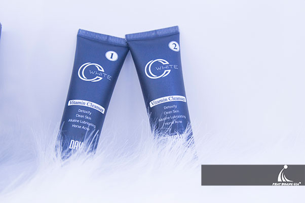 KHAI TRƯƠNG VĂN PHÒNG ĐẠI DIỆN MỸ PHẨM CC.WHITE 3