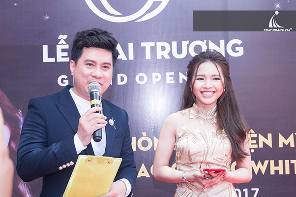 KHAI TRƯƠNG VĂN PHÒNG ĐẠI DIỆN MỸ PHẨM CC.WHITE