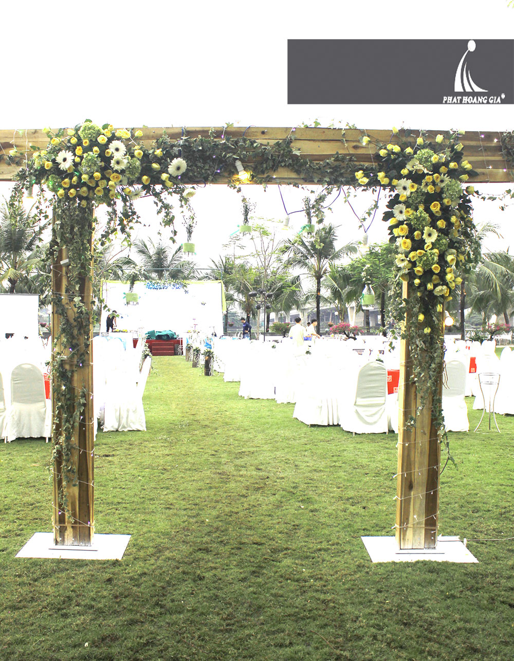 trang trí tiệc cưới ngoài trời 5