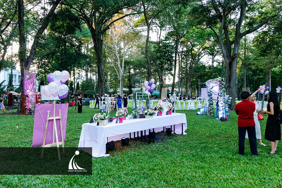 trang trí tiệc cưới ngoài trời 4