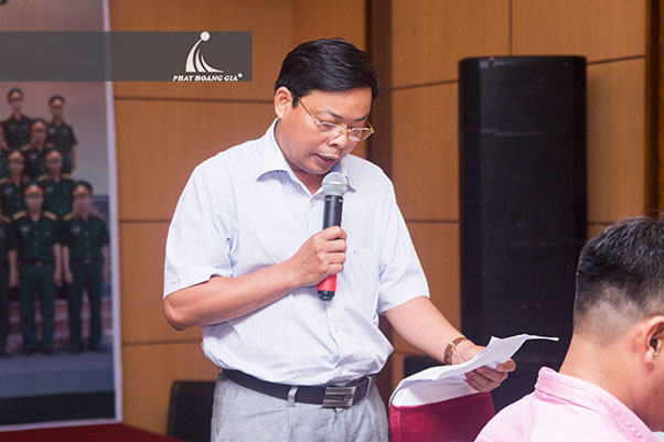 tổ chức họp lớp gặp mặt 2