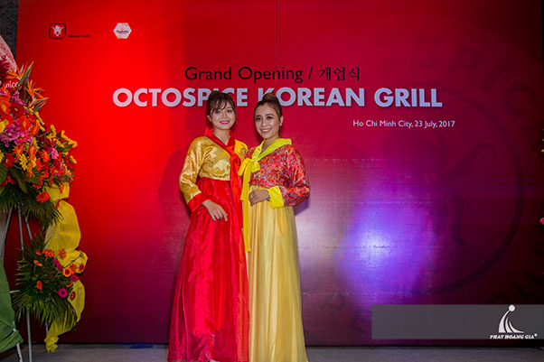 khai trương nhà hàng nướng Hàn Quốc 2