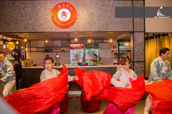 khai trương nhà hàng nướng Hàn Quốc 20