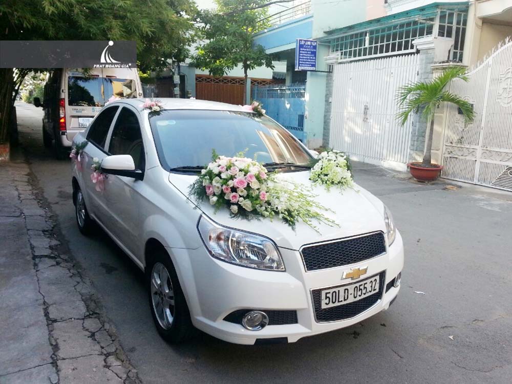 trang trí xe hoa ngày cưới 3