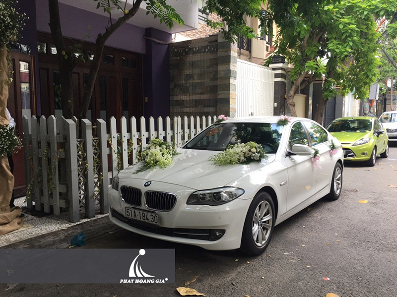 trang trí xe hoa ngày cưới 4