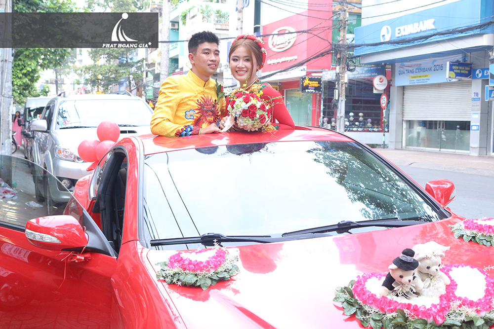 trang trí xe hoa ngày cưới 5