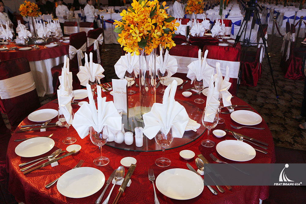 cung cấp dịch vụ đặt tiệc tại nhà 7