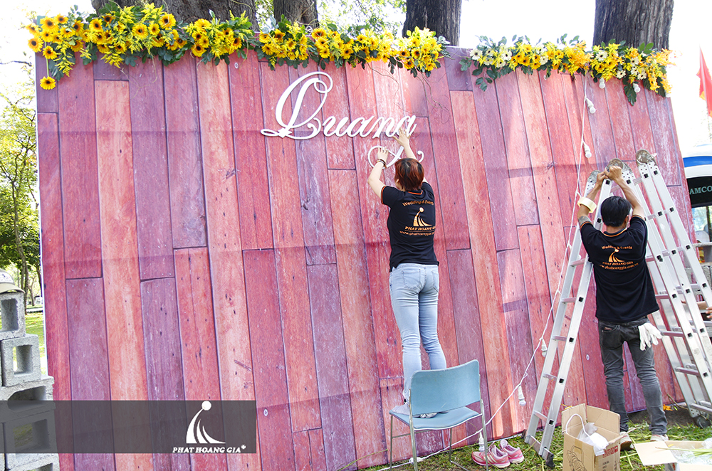 trang trí tiệc cưới ngoài trời trọn gói 20