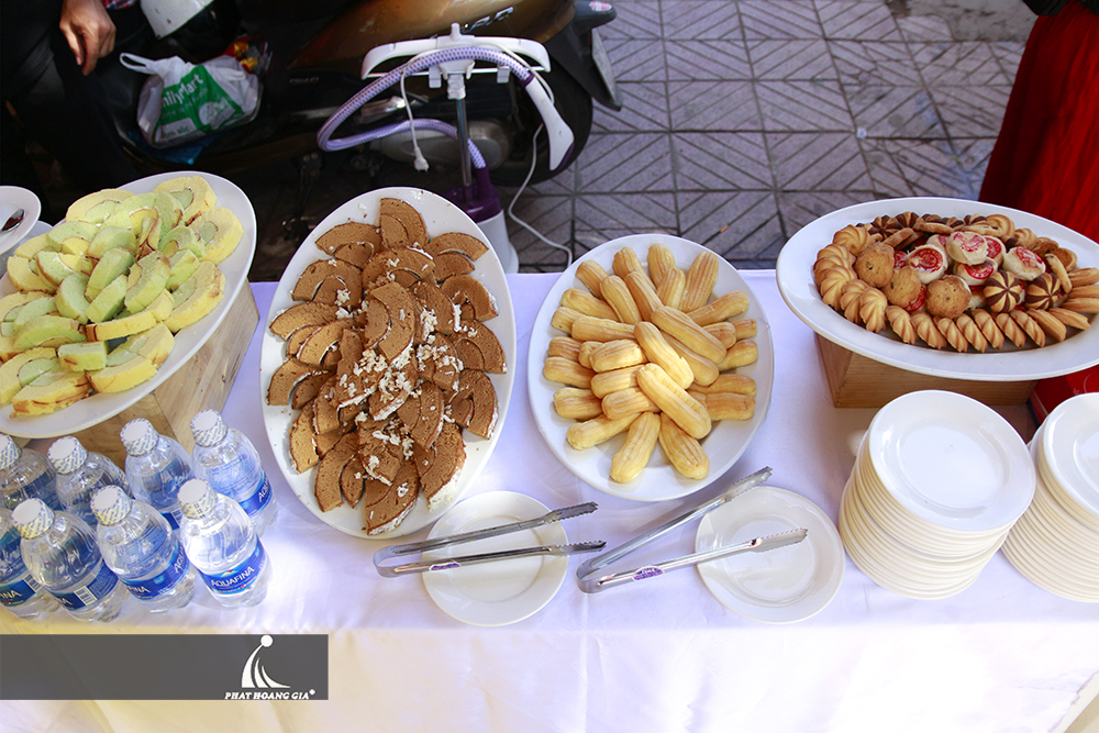 cung cấp tiệc tea break 02