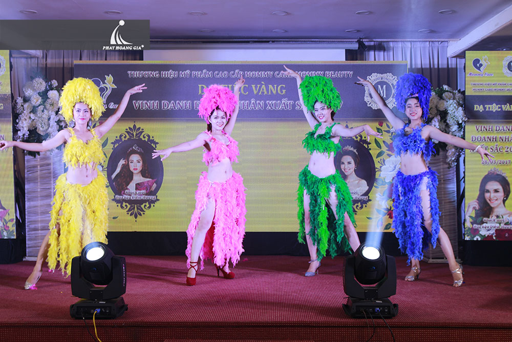 Vinh danh doanh nhân xuất sắc khánh hà beauty 9