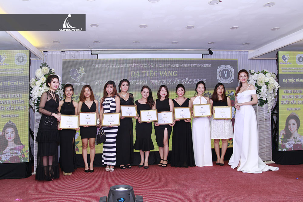 Vinh danh doanh nhân xuất sắc khánh hà beauty 19