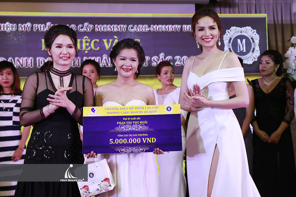 Vinh danh doanh nhân xuất sắc khánh hà beauty 20