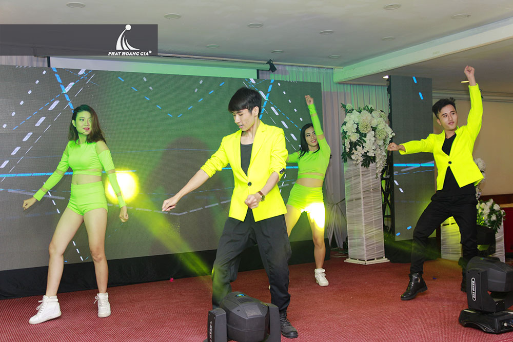 Vinh danh doanh nhân xuất sắc khánh hà beauty 22