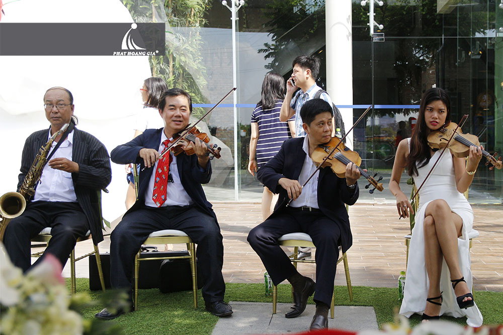 khai trương trung tâm thương mại the oxygen 17