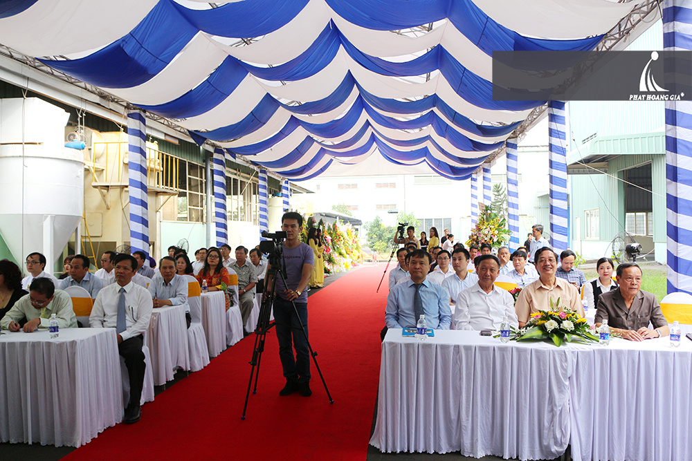 cho thuê nhà bạt không gian 2