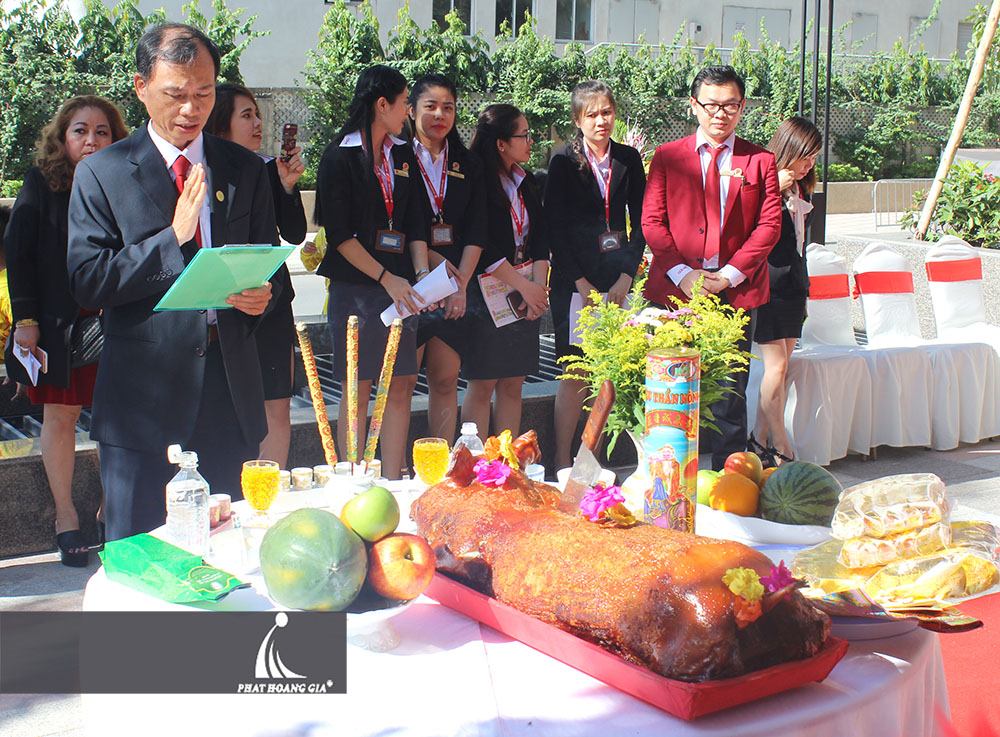 khai trương công ty bất động sản ccr 13