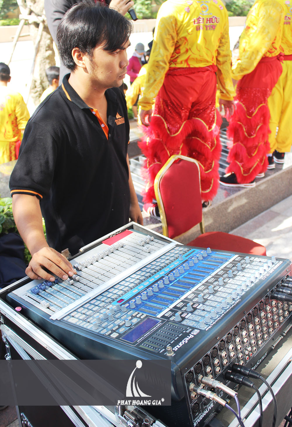 khai trương công ty bất động sản ccr 33