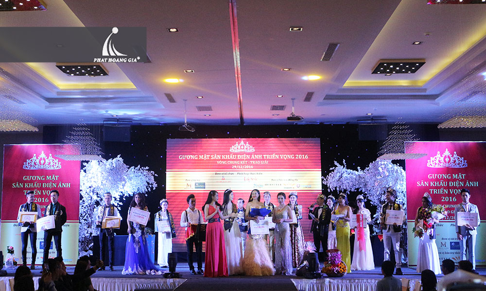 gương mặt sân khấu điện ảnh 9