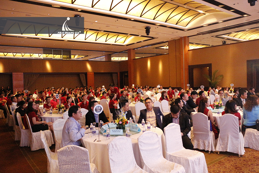 kỷ niệm 20 năm thành lập công ty sao nam an 3