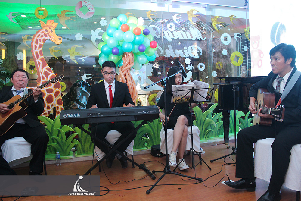 sinh nhật bé Phương Nghi 9