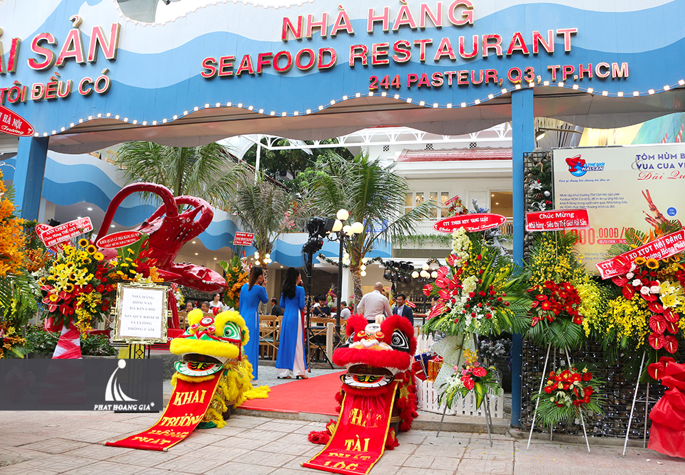 khai trương nhà hàng thế giới hải sản 1