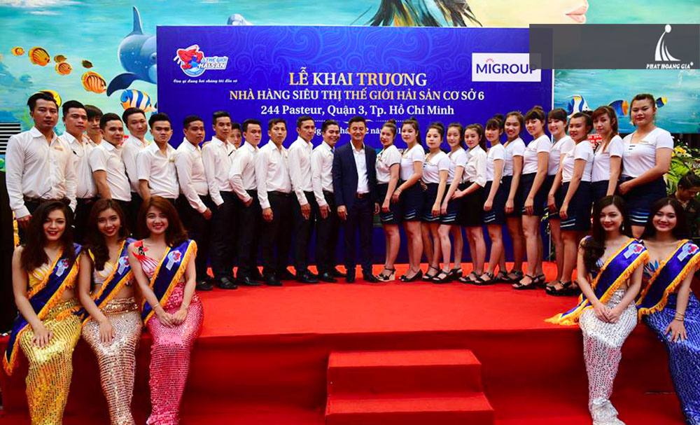 khai trương nhà hàng thế giới hải sản 5