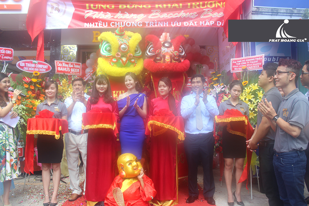 khai trương Nhà hàng Bacchus Beer 05