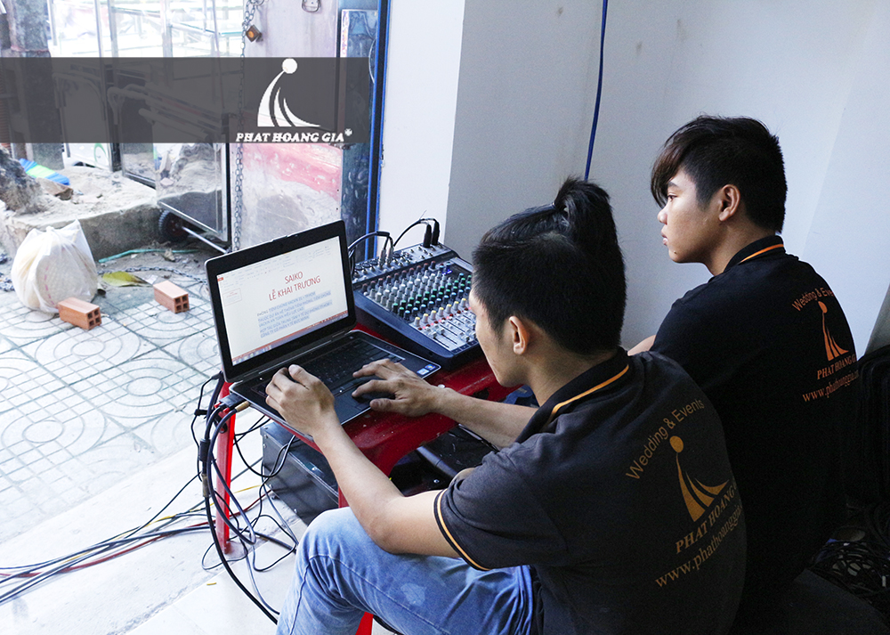 khai trương phòng tiêm chủng safpo 10