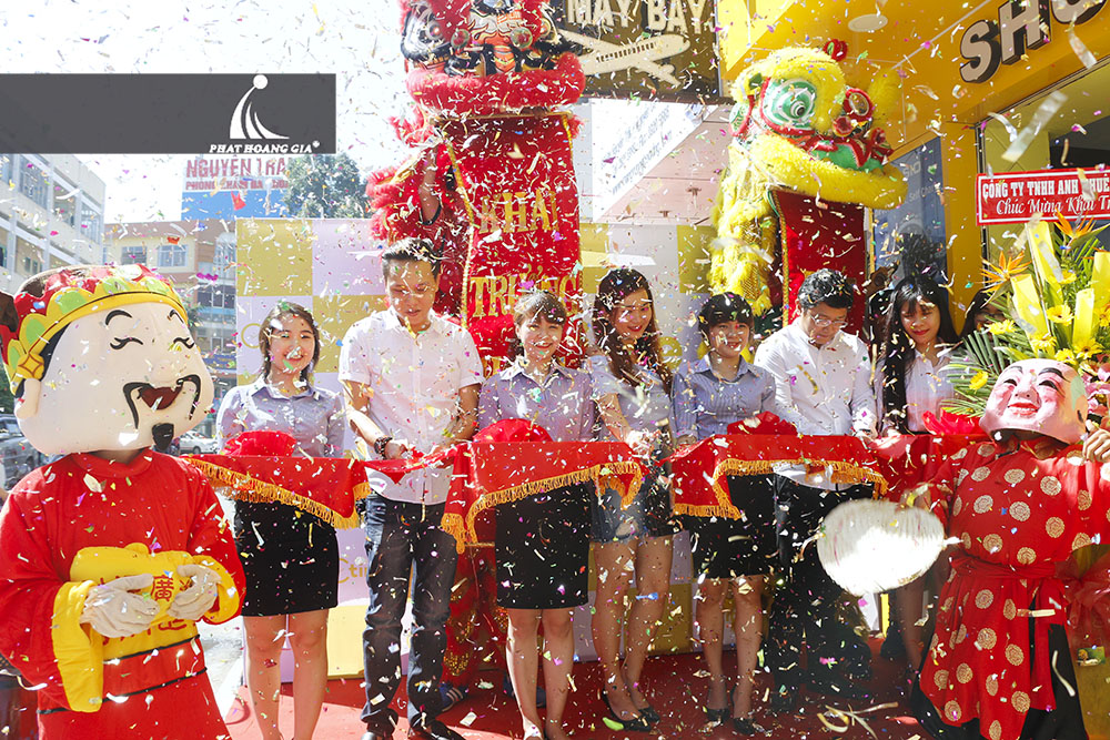 khai trương showroom đồng hồ ctime 11