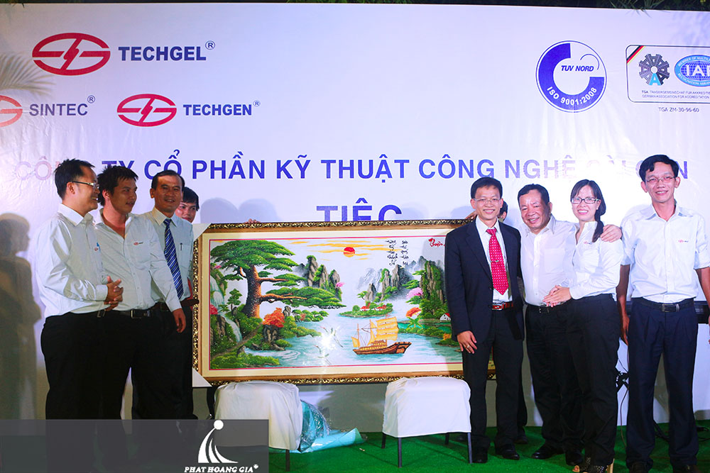 tất niên Công ty Cổ phần Kỹ thuật Công nghệ Sài Gòn