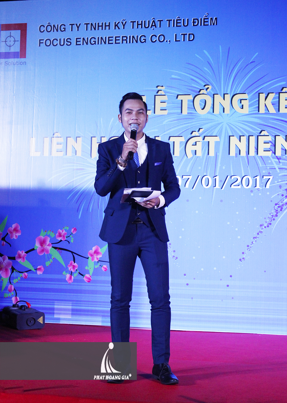 tất niên công ty kỹ thuật tiêu điểm 3