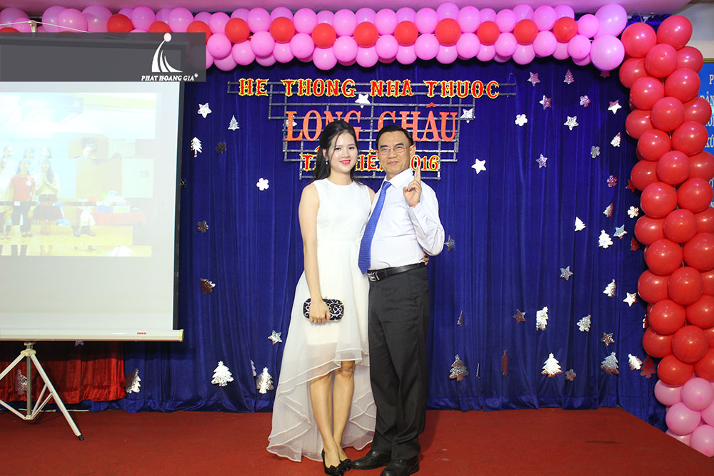 tất niên hệ thống nhà thuốc long châu 3